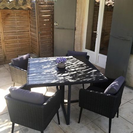 Villa Juste derrière chez nous à Boulbon Extérieur photo